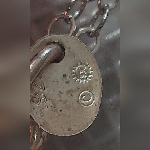 Totem pole charm on sterling chain native - Picture 9 of 13